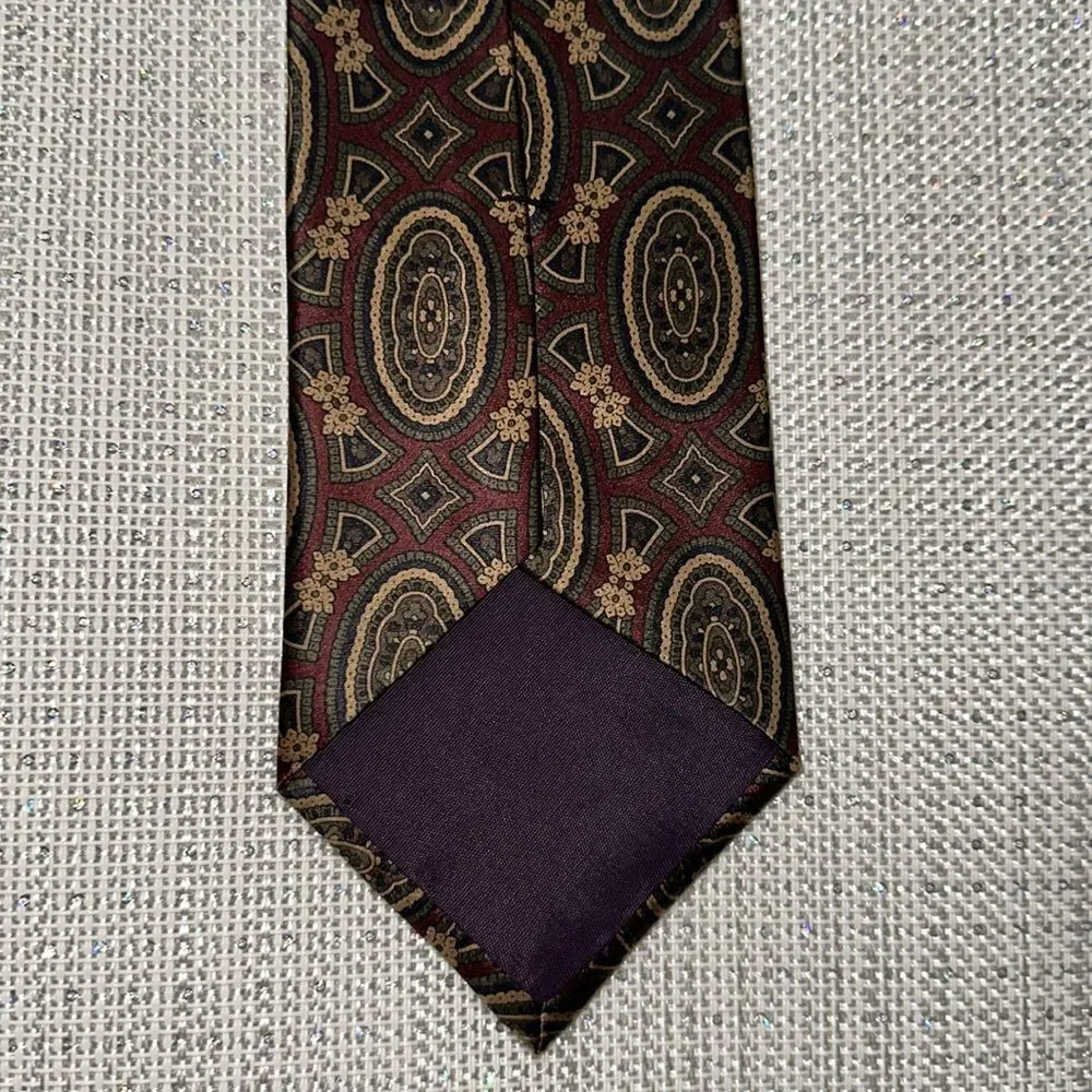 LAND’S END Stunning Burgundy Green Tan Medallion Print Silk Tie